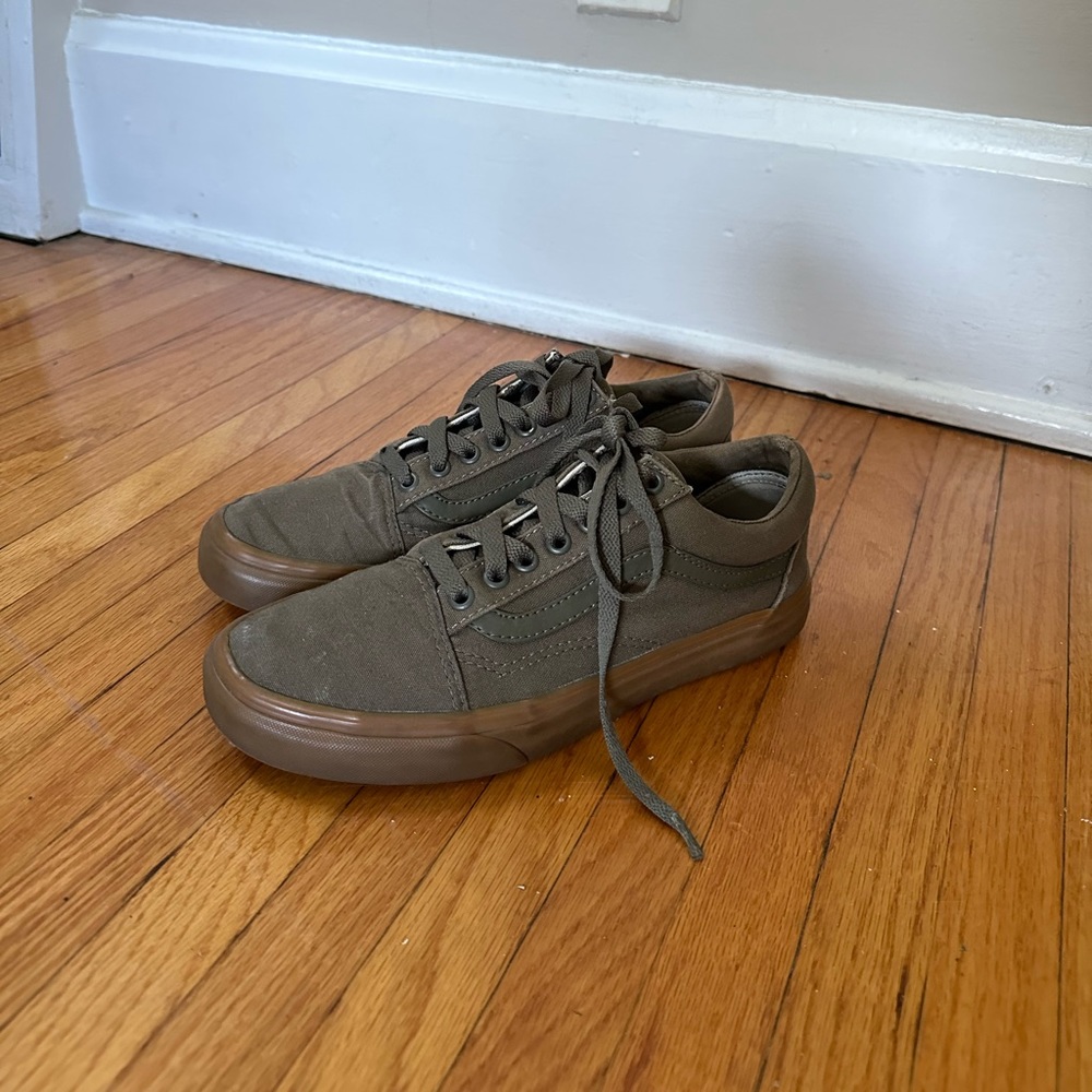 Woman’s Green Vans Sneakers Size 8.5